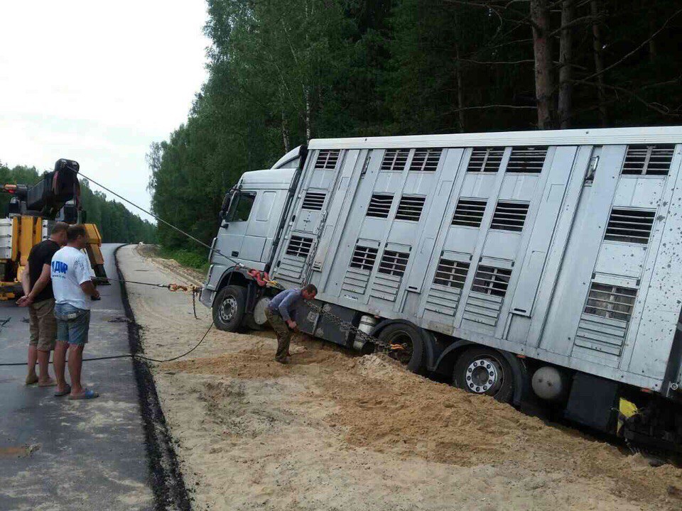 фото грузовая эвакуация