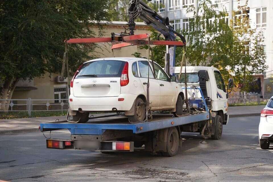 Фото эвакуации малолитражного автомобиля